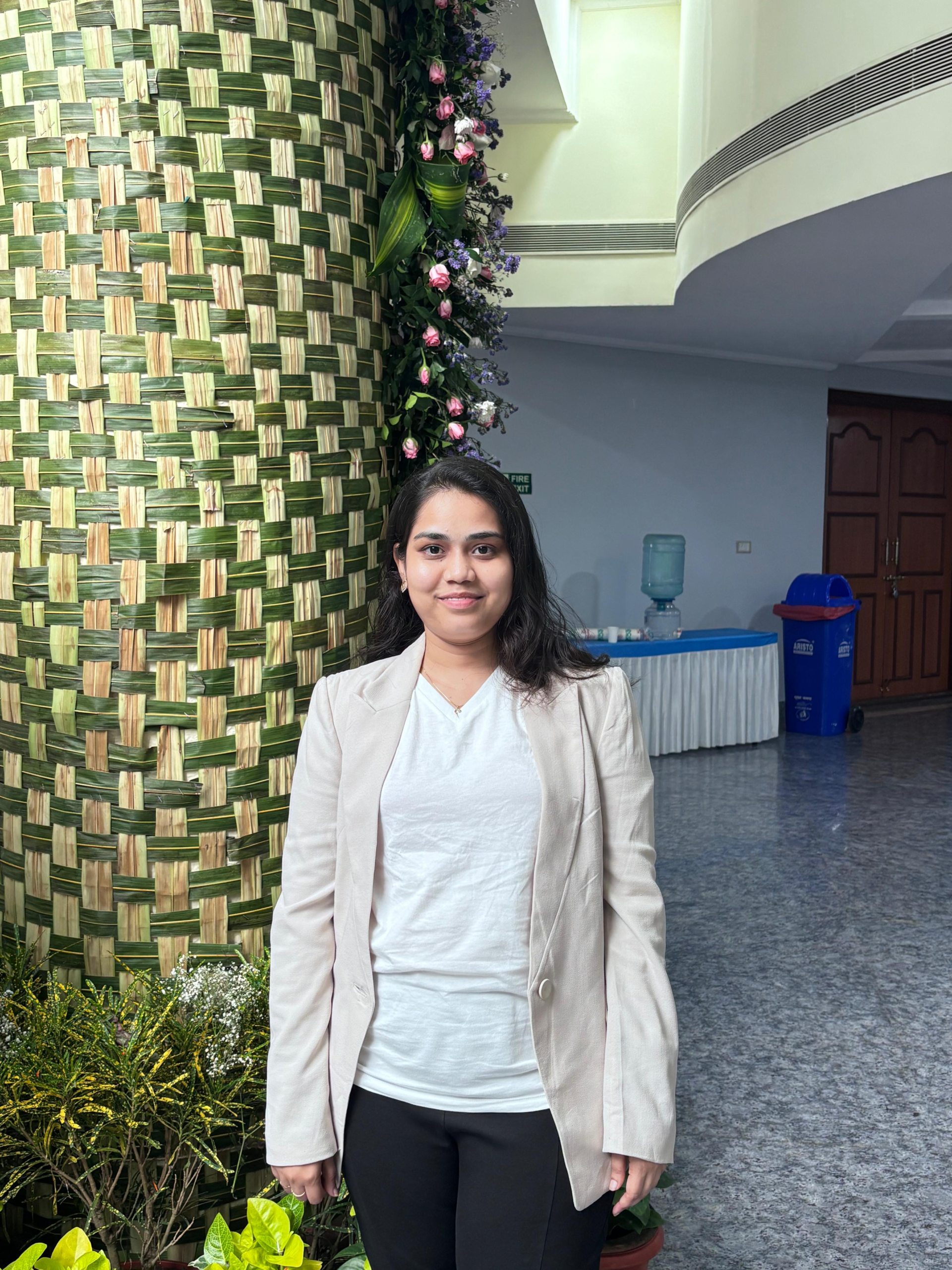 Dr Navya Enuguthala Logo